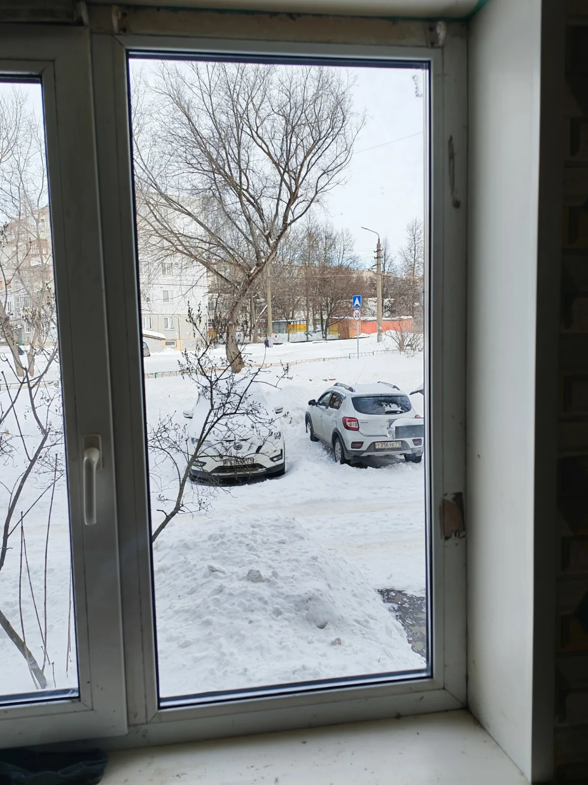 Заменили разбитый стеклопакет